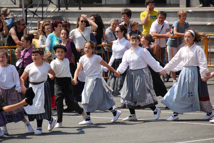 Dantzari txiki eguna Anoetan 8 1497181481521