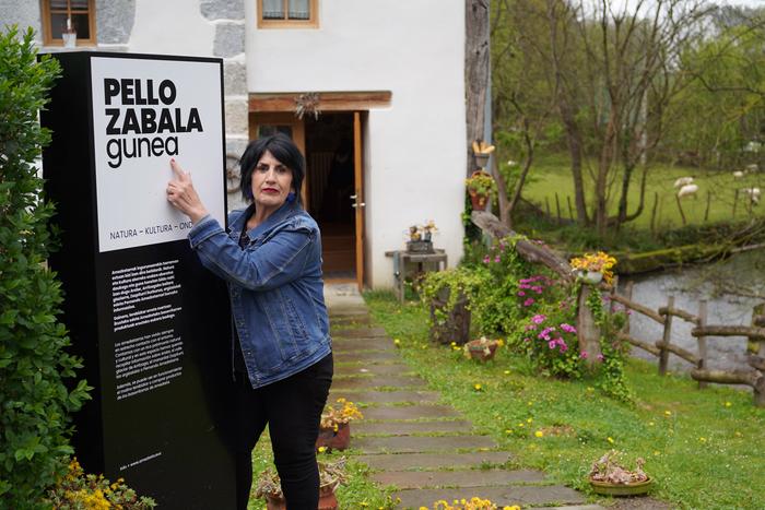 «Oso presaka  eta oso distraituta bizi gara»