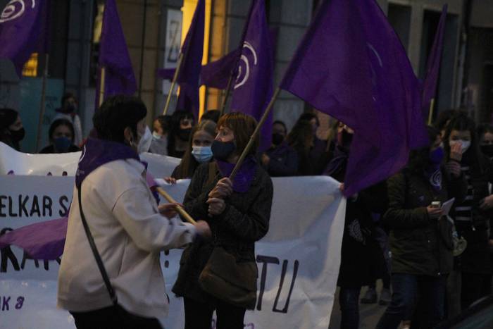 Emakumeek eskualdeko kaleak  36 1615231246891