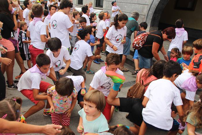 Morea nagusi plazan eta balk 21 1503489207050