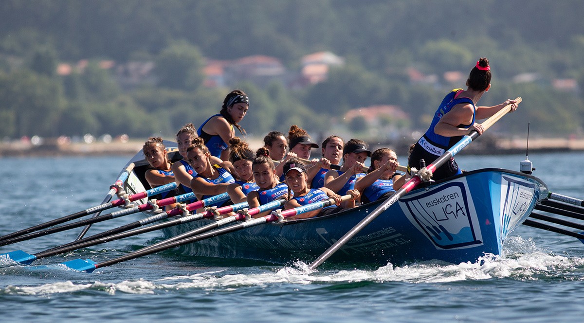 Laugarren postua lortu du Tolosaldea traineruak Zarauzko lehen jardunaldian