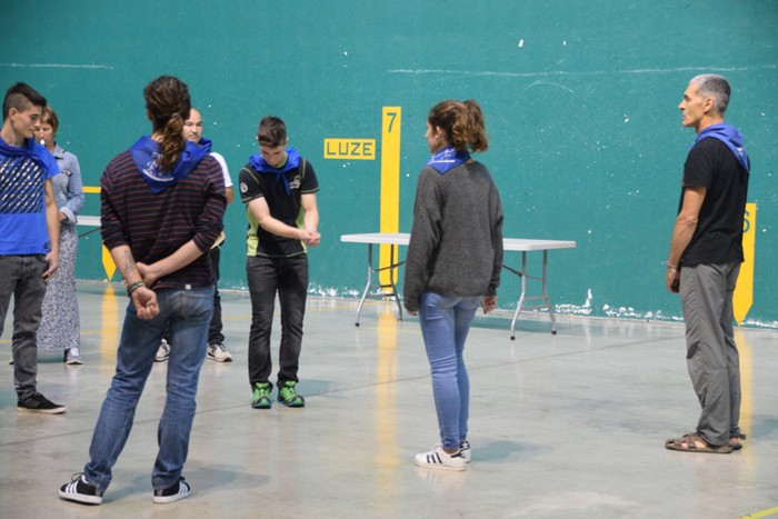 Dantzaren sokak lotuta - 37