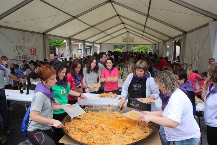 Ikaztegietako Eskola Txikiak Festa 73 1465744482847