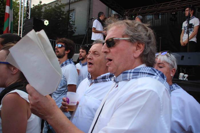 Bero sargoria, sagardoz bust 96 1532982953897