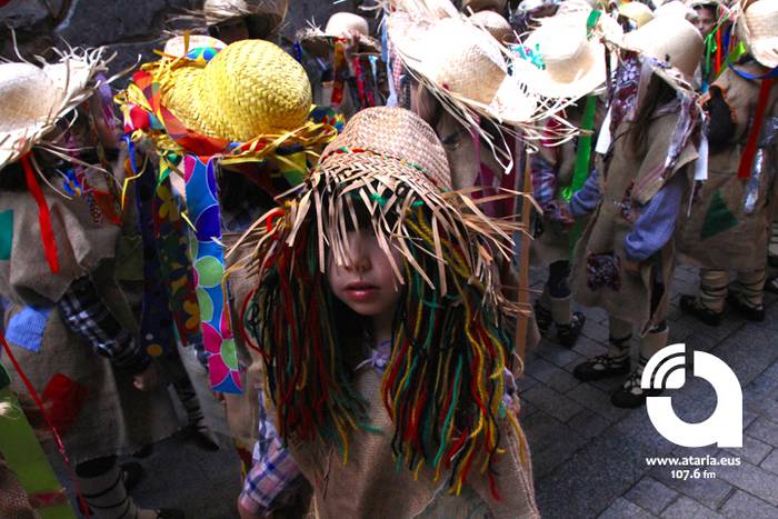 Kriskitinak inauteriari 12 1488038434076