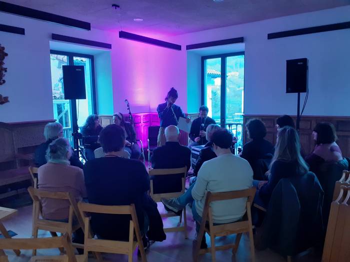 Literatura, bertsoak eta zuzeneko musika