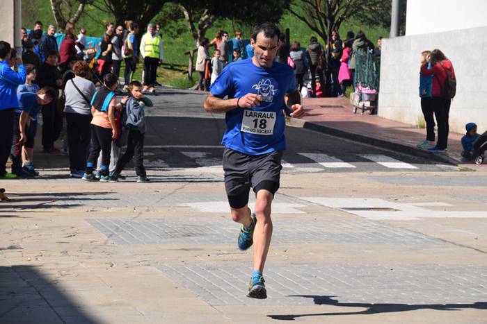 Hassan Ait Chaou eta Maitane 35 1489933758516