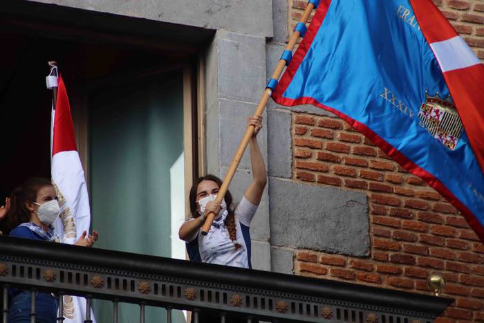 Tolosa urdinez jantzi da 40 1632073507316