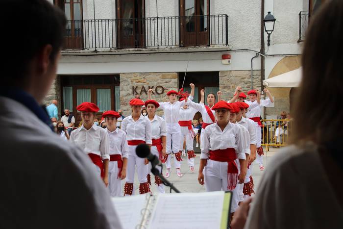 Berastegi san joan dantzak 2 5 1628618928659