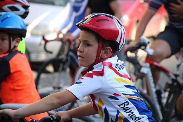 Mailot horia parte hartzaile guztientzat 16 1471109774867