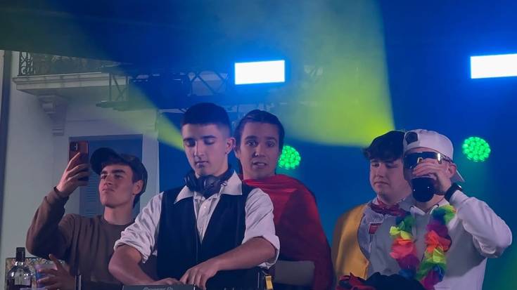 «Musika euskaldunagoa jarriko nuke karrozetan»