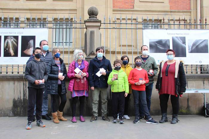 Sari nagusia 'Azala' izeneko 1 1606581788981