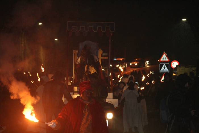 VILLABONAKO ERREGE MAGOEN DESFILEA 2017 9 1483976010980