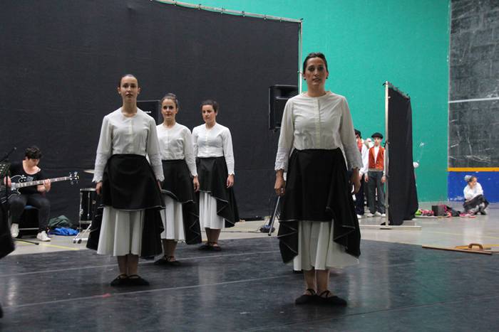 Kristikin eta dantza, Lizart 2 1496496973434