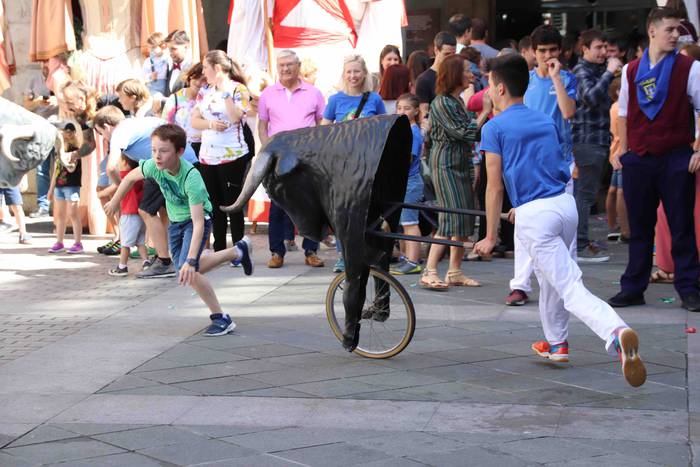 Erraldoiak eta buruhandiak T 11 1561218566295