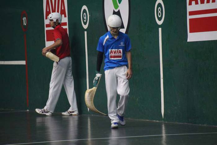 ZESTA PUNTA ELOLAREN OROIMEN 56 1512735578804