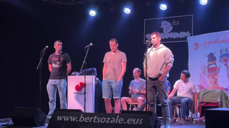Txingudi A taldearen agurra Bonbereneako finalaurrekoan
