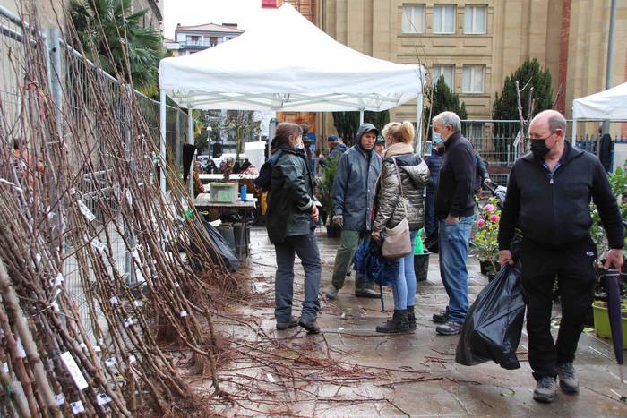 Zuhaitz azoka 2022 17 1645283029216