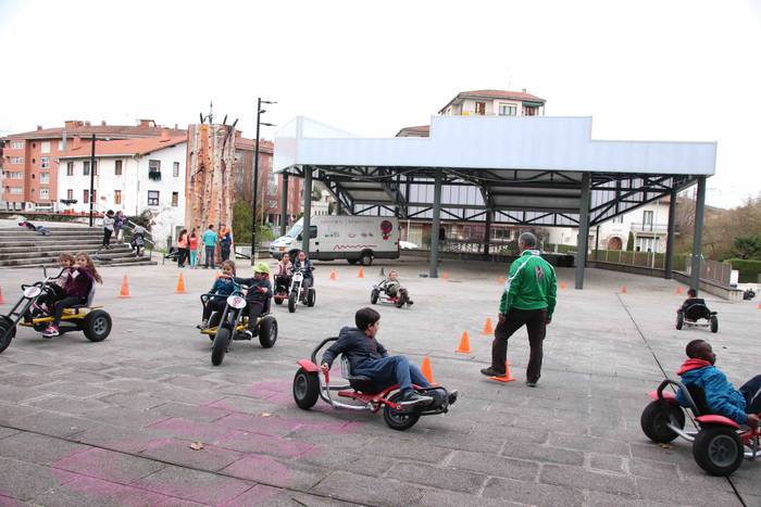 Gau Krosaren aurretik umeak protagonista 32 1544893315262