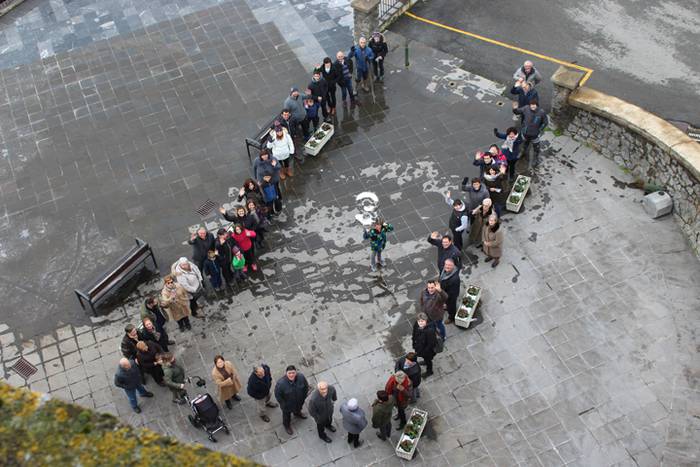 Belauntzan euskarak 365 egun