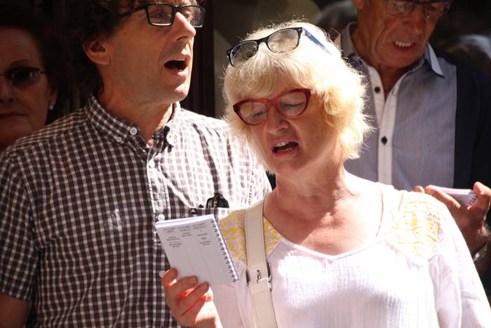 Kantatzen ez duenak, zorioni 25 1495897318231