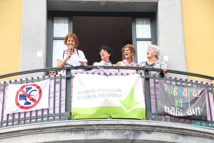 Morea nagusi plazan eta balk 11 1503489137084