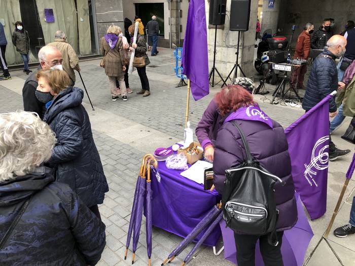 "Zaindu gaitezen norbera, bi 11 1615209509766