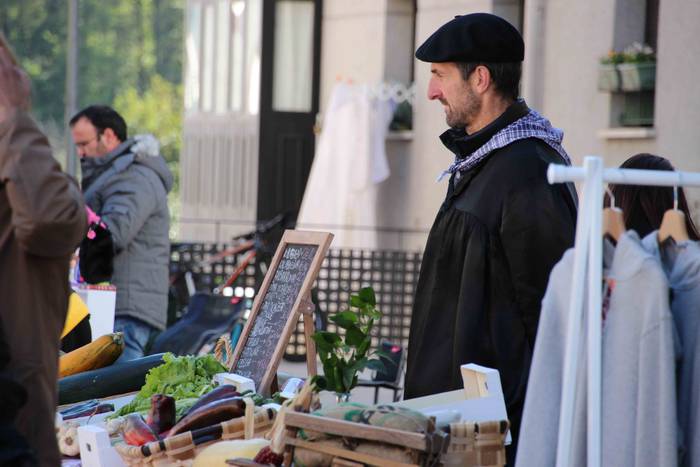 Azoka eguna ospatu dute Bera 46 1541346077039