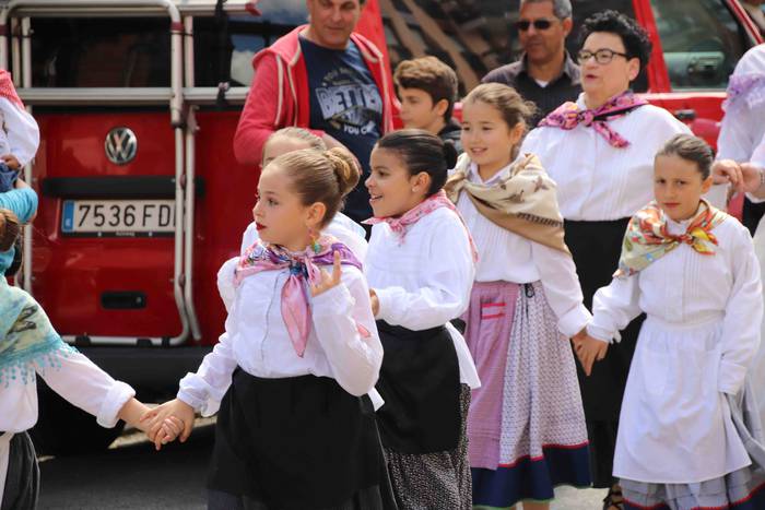 Dantzan ospatu dute Sutarrir 14 1557663341553