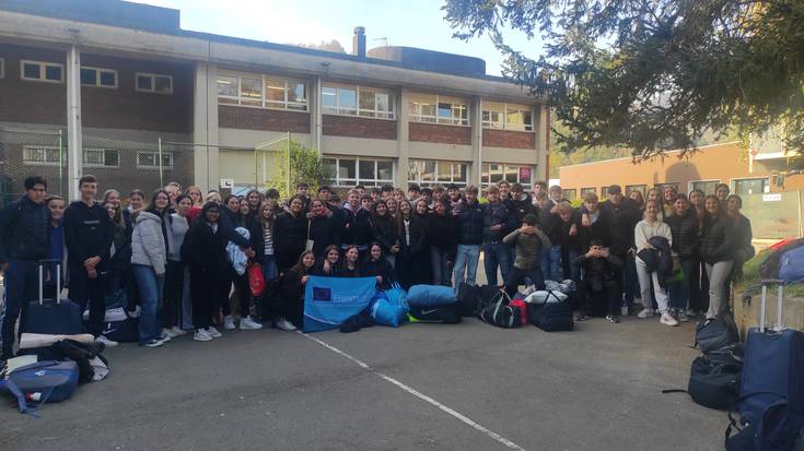 Harremanak saretzen, Herbehereetan eta Frantzian