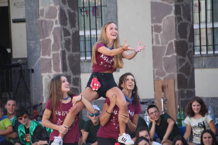 Lehiatik gutxi, festatik ask 25 1534073962543