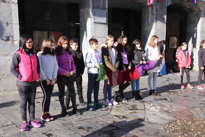 'Gora emakume anitzak eta go 47 1542976391602