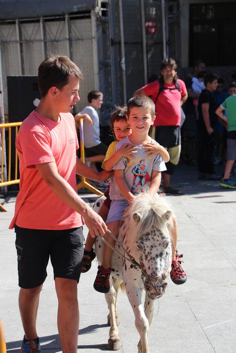 Gazteen festa egarriak ez du etenik 17 1472122513608