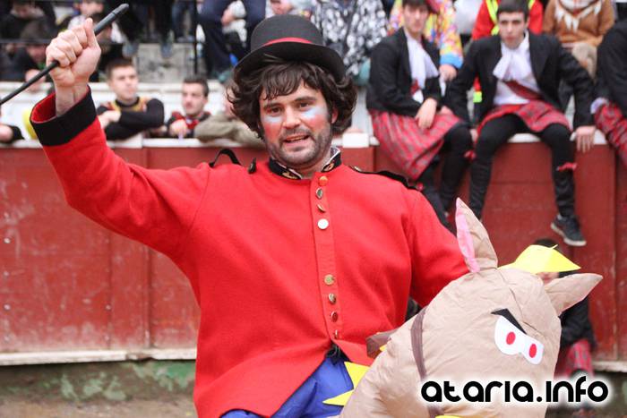 inauteriak 2016 zaldunita zezen plaza 87 1454867205224