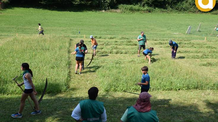 Zorrotz aritu dira herriko gazteak