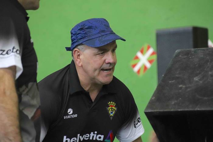 200 kiloko harri errektangul 39 1577023268912