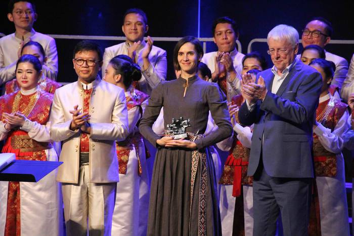 Indonesiako Batavia Madrigal 69 1572798024252