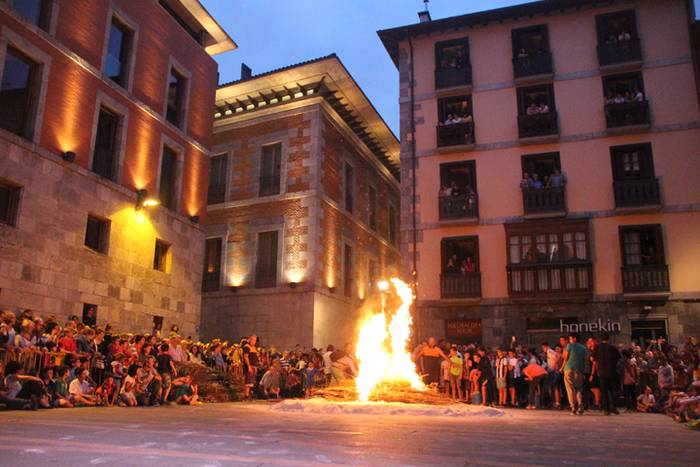 Salto bat, desio bat 30 1498259129926