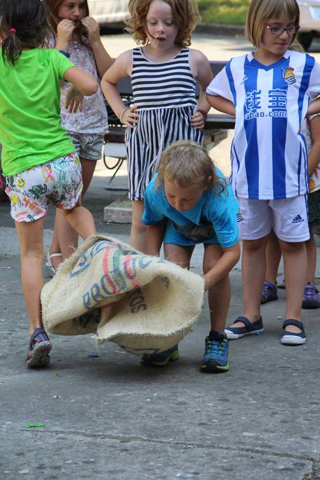 Festak hastearekin batera, j 32 1502727421281