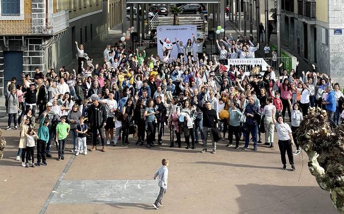 Irrifesta egingo dute urriaren 12an Errebote plazan