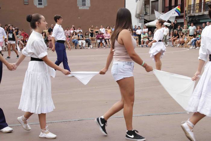 Soka dantza Santioak 2022 79 1658770640425