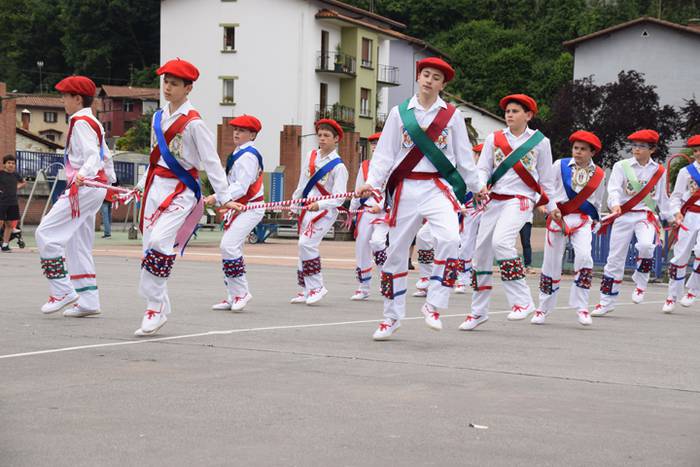 Ibarrako Dantzari Txiki Egun 32 1528547746061