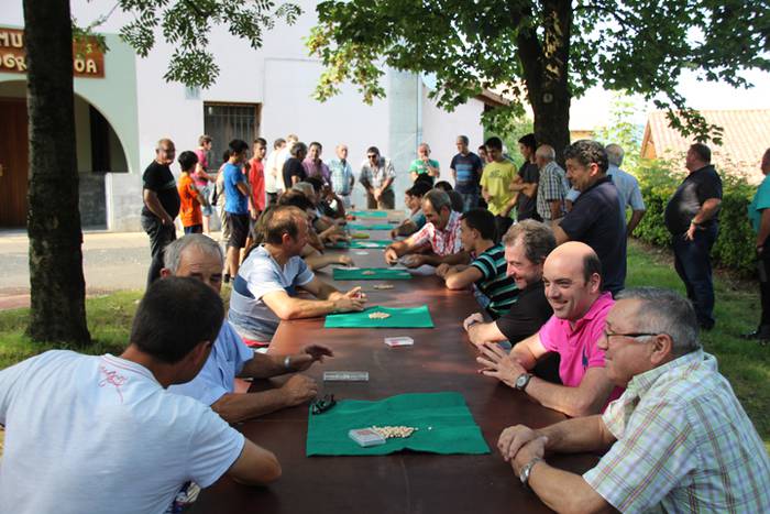 Erregeen bila, Larraulen 6 1470241197524