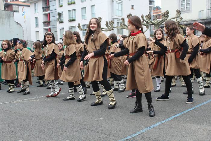 Villabona eskolak inauteriak 15 1487939344426