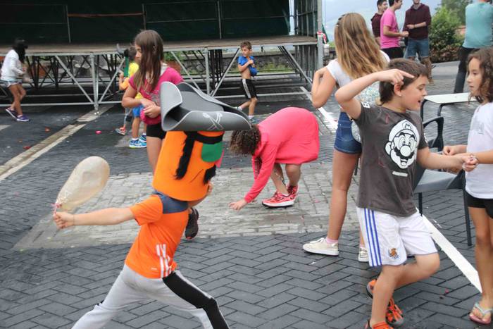 Suziria lehertuta, lau festa 28 1564684264238