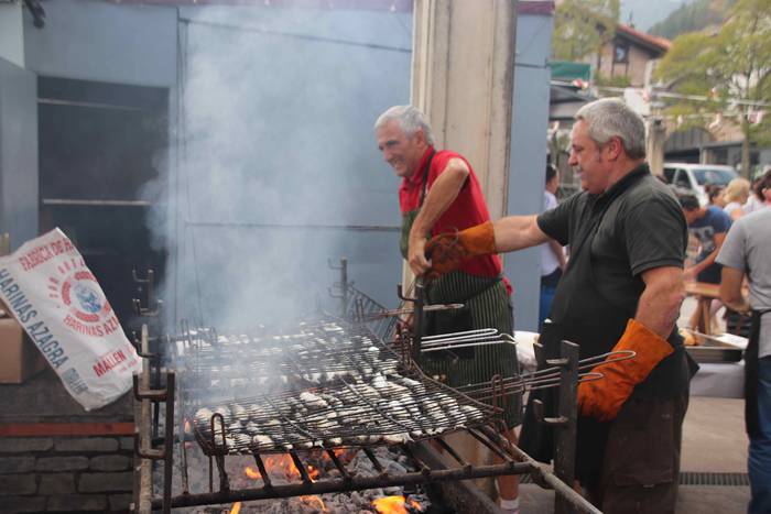 Txakolina eta sardinak, fest 4 1536498106229