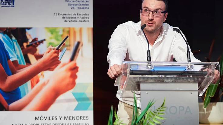 Pantailen zentzuzko erabileraz arituko dira asteazken eta ostegunean