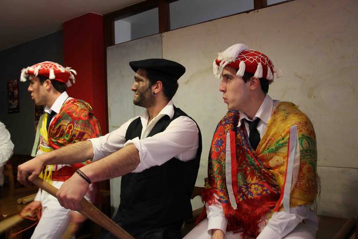 Lo zegoena, esnatu dute Abal 43 1551613813922