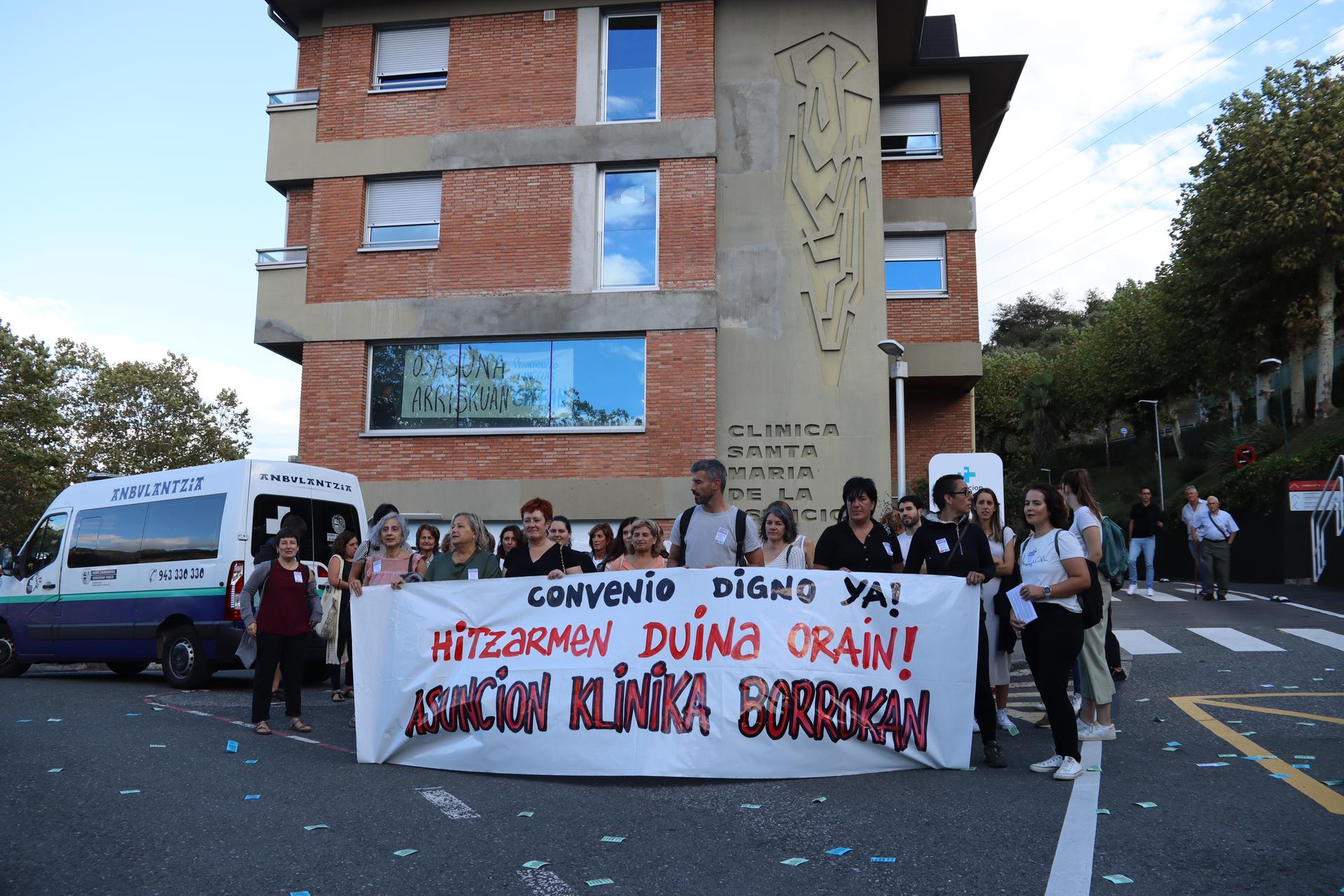 Asuncion Klinikako langileek bi greba egun gehiago deitu dituzte urrirako