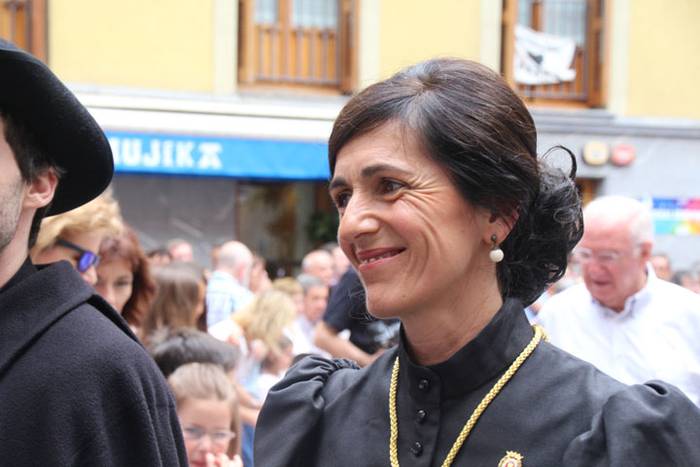 Santuek eta dantzariek poztu 67 1498312546890